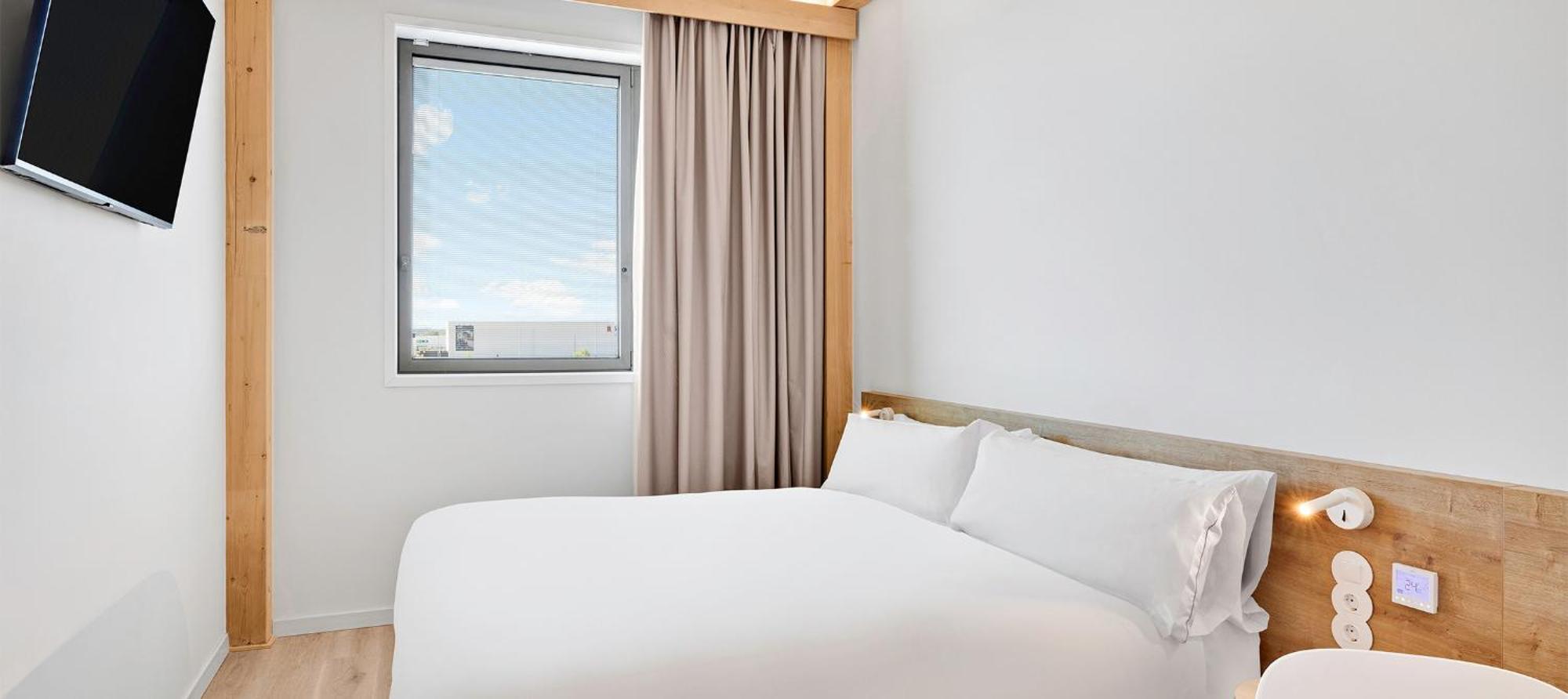B&B Hotel Madrid 特雷斯坎多斯 外观 照片
