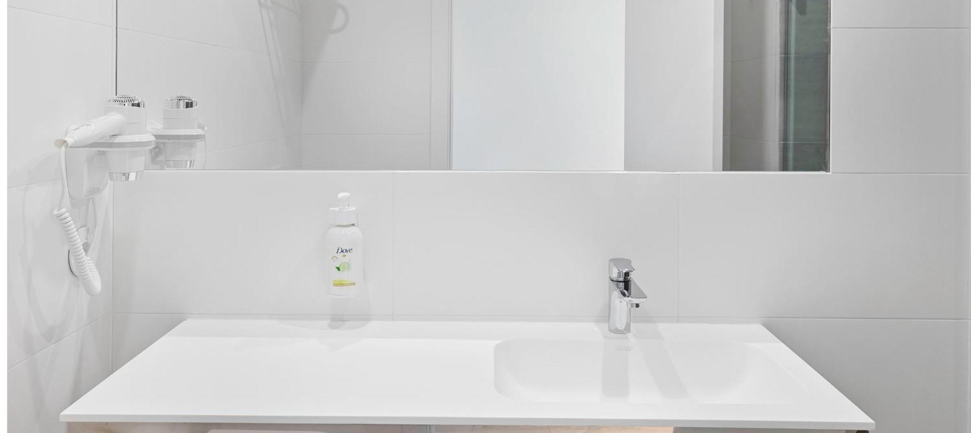 B&B Hotel Madrid 特雷斯坎多斯 外观 照片