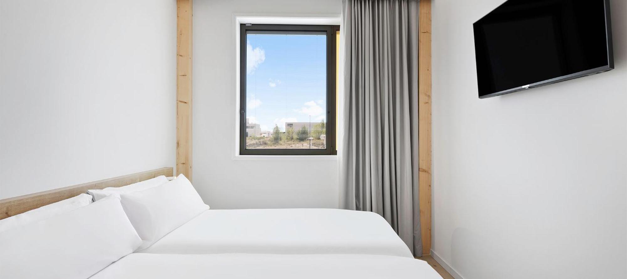 B&B Hotel Madrid 特雷斯坎多斯 外观 照片