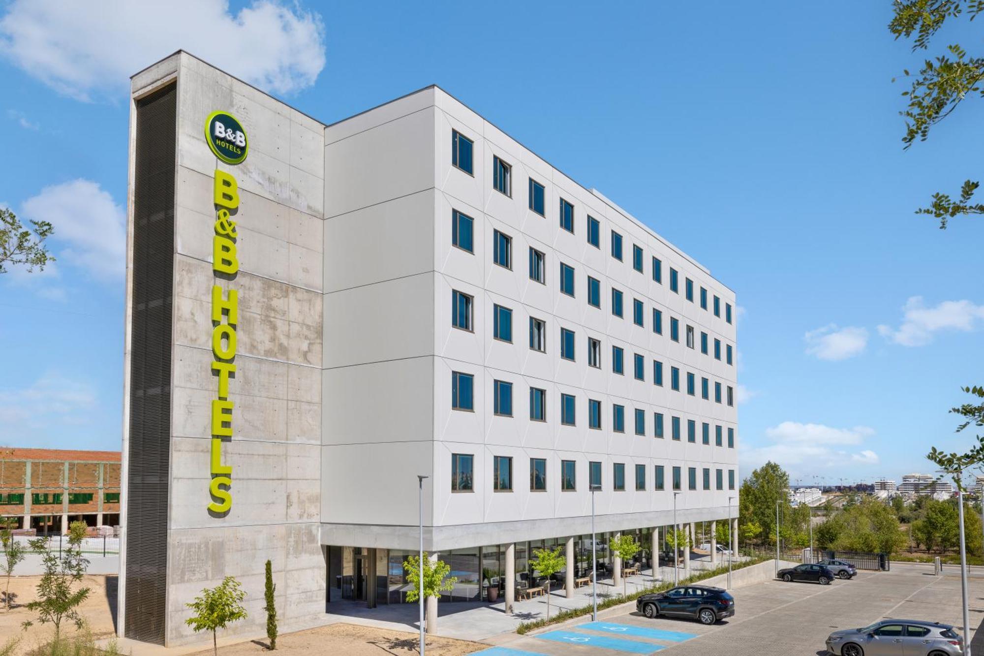 B&B Hotel Madrid 特雷斯坎多斯 外观 照片